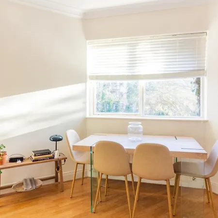 Ferienhaus Guestready - Tranquil Retreat In Chapelizod