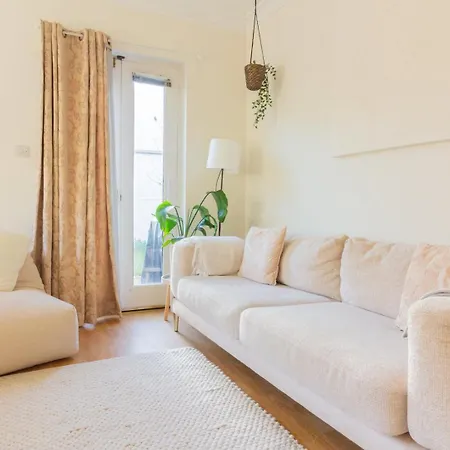 Guestready - Tranquil Retreat In Chapelizod